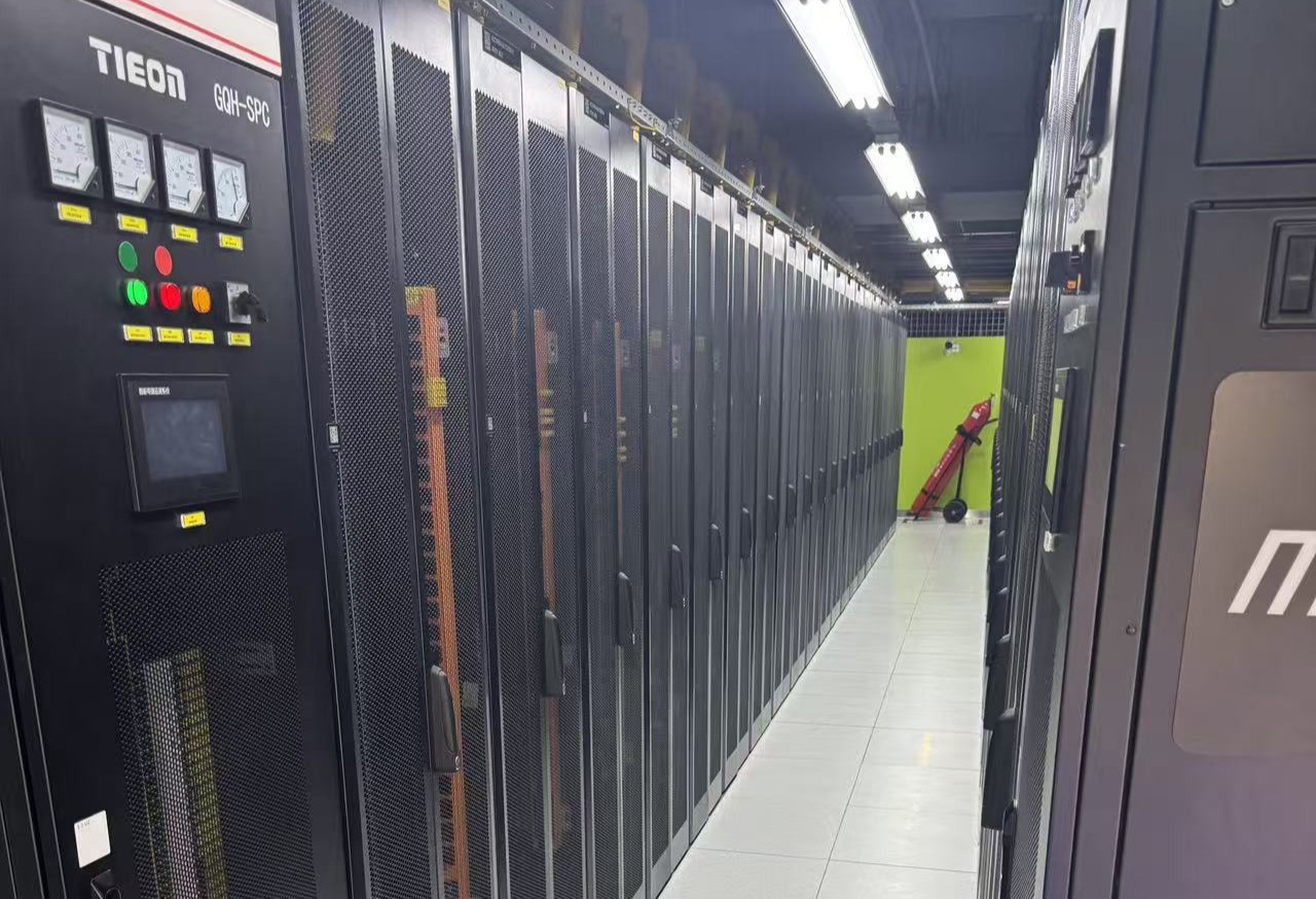 北京服务器,北京高电服务器托管,北京高电机柜租用,北京GPU服务器托管,北京高校服务器托管,酒仙桥服务器托管,M8数据中心机房托管,北京四环服务器托管,北京4U服务器托管,北京高电机柜租用,北京14KW机柜租用,北京高电力机房,